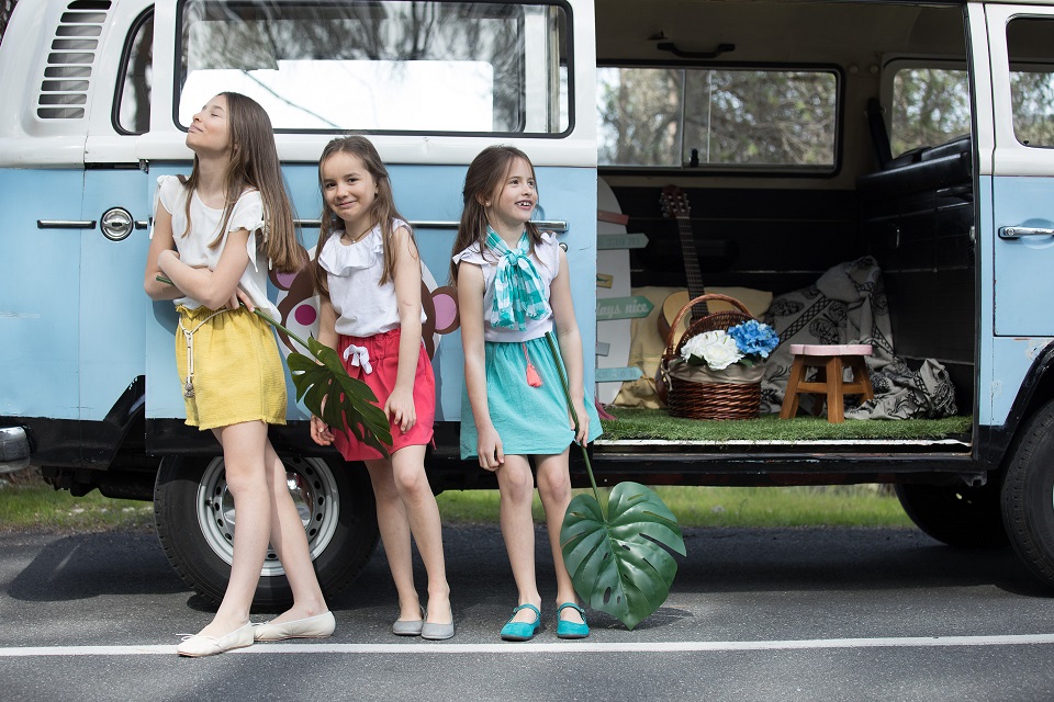 Scarpe con Cinturino e Ballerine per Bambina Scarpe con Cinturino e Ballerine per Bambina